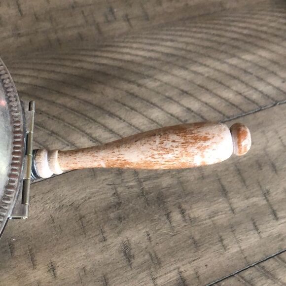 Vintage Sheffield Lion 🦁 Horse 🐴 Silver Plated Silent Butler working condition - Picture 10 of 16